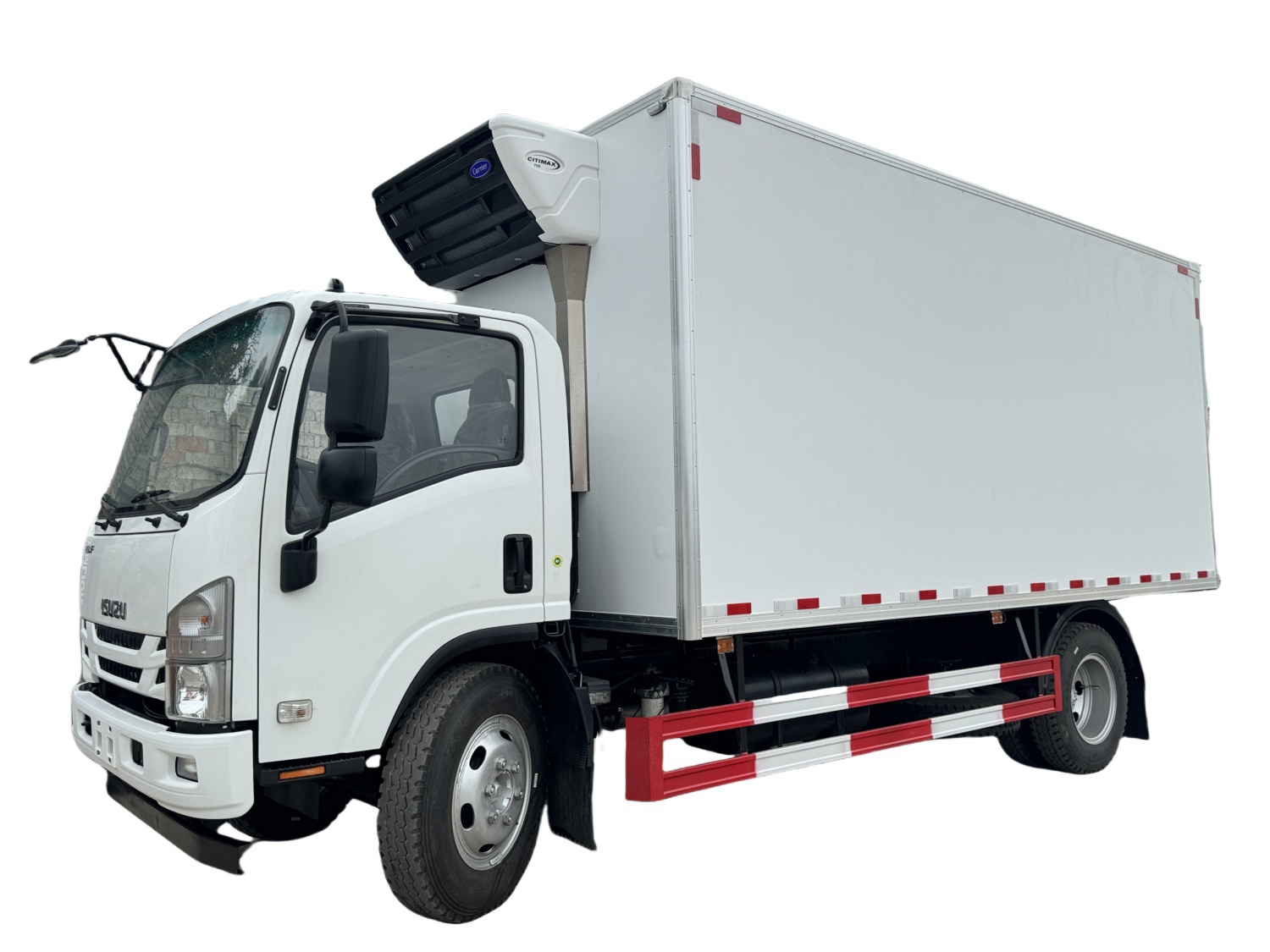 ISUZU 190HP 5.2Meters Refrigerator Truck