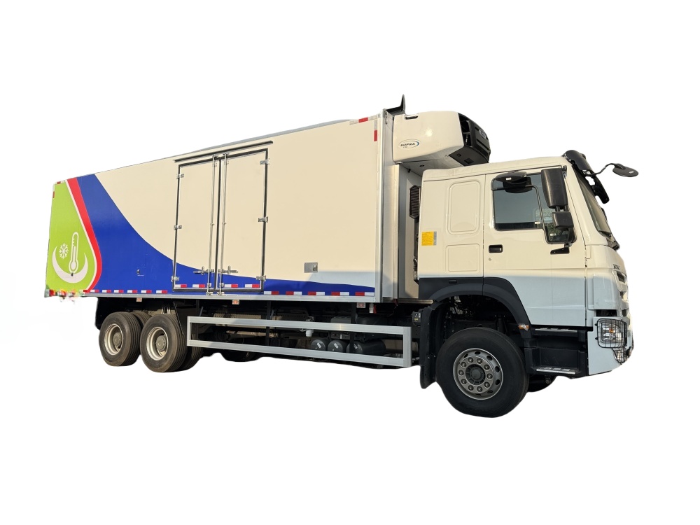 HOWO 6*4 refrigerator truck