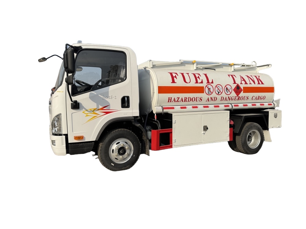 FAW 5000L Fuel tank truck with flow meter 