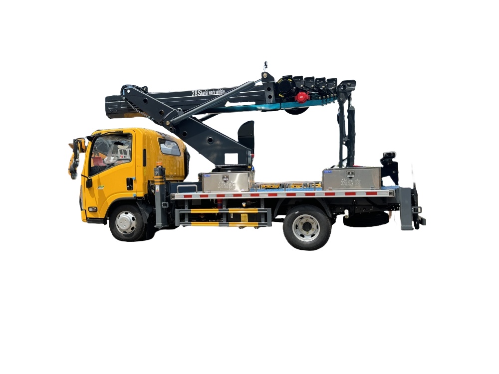 Isuzu 28M aerial platform truck with flying arm