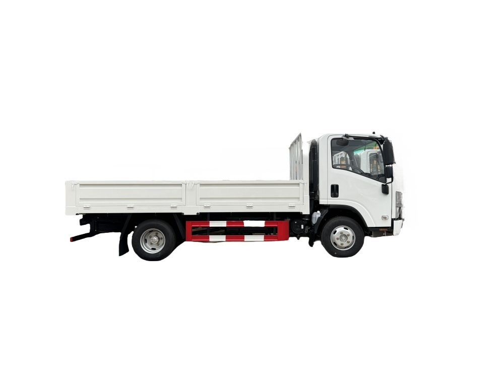 ISUZU flatbed cargo truck 4.2M length box