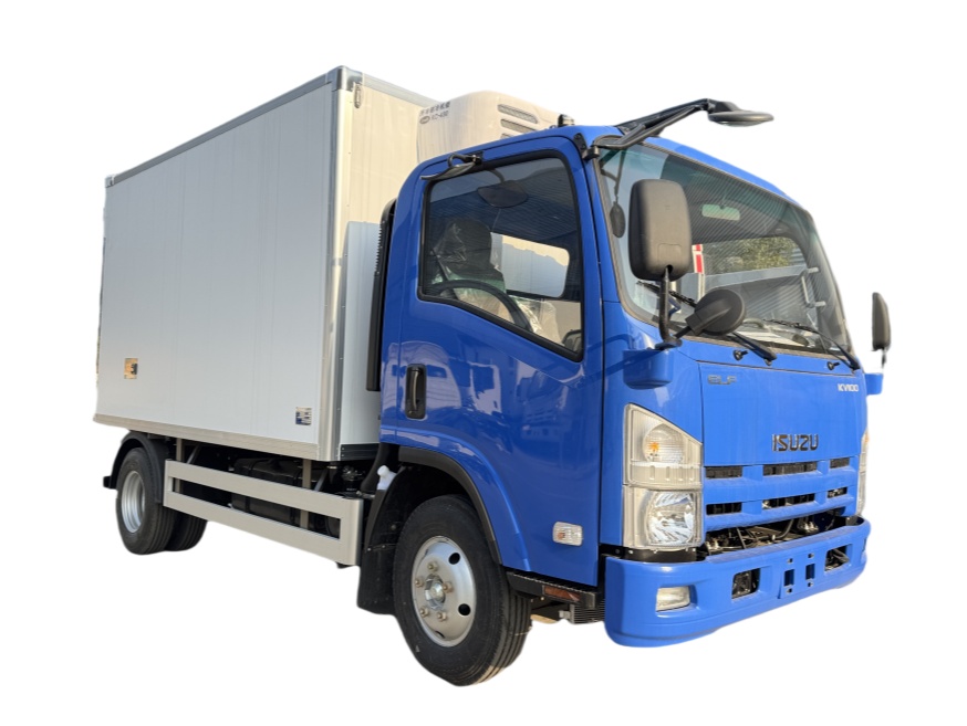 ISUZU ELF 3.5M refrigerator truck with cheap price 